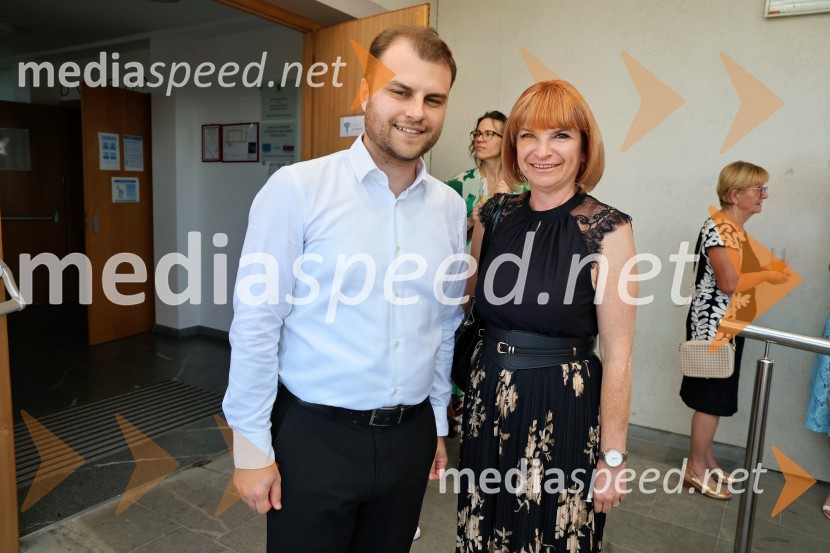  ... ;  Tadeja  Vodovnik Plevnik, Kmetijsko gozdarski zavod MariborFuzija okusov Dupleka z Binetom Volčičem