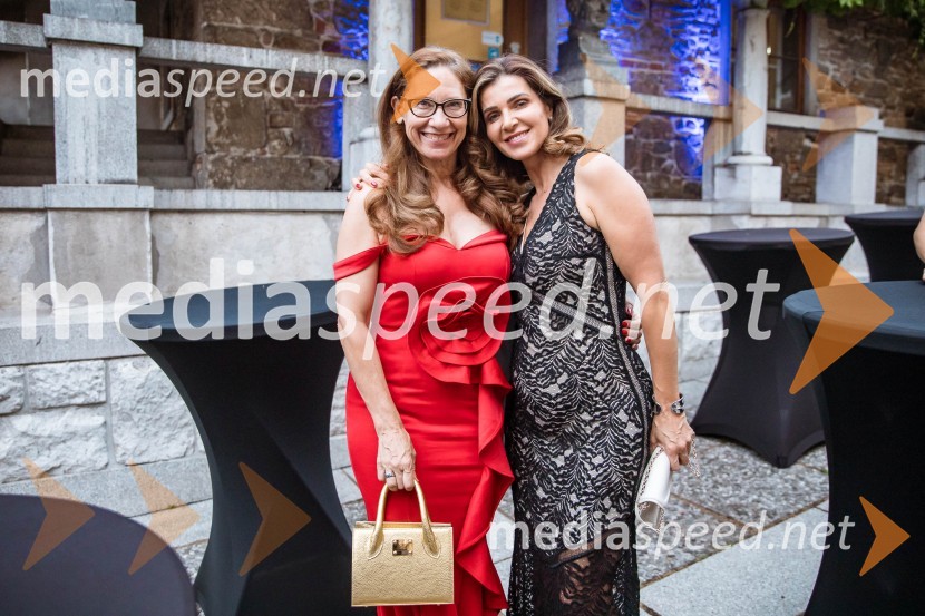  Katja Mlakar, direktorica, agencija AVI;  Nejka  Grabnar, direktorica kadrovske službe, Hidria25. Kresna noč Lions Kluba Ljubljana Iliria