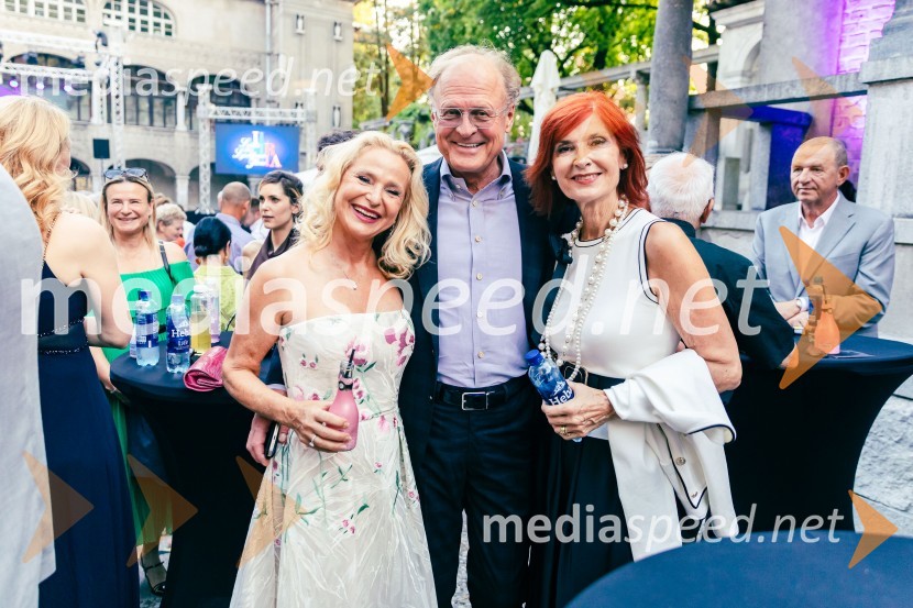  Diana Dimnik, predsednica Lions klub Ljubljana Iliria;  Janez  Škrabec, direktor Riko d.o.o.;  Darinka Pavlič Kamien, strokovnjakinja za komuniciranje25. Kresna noč Lions Kluba Ljubljana Iliria