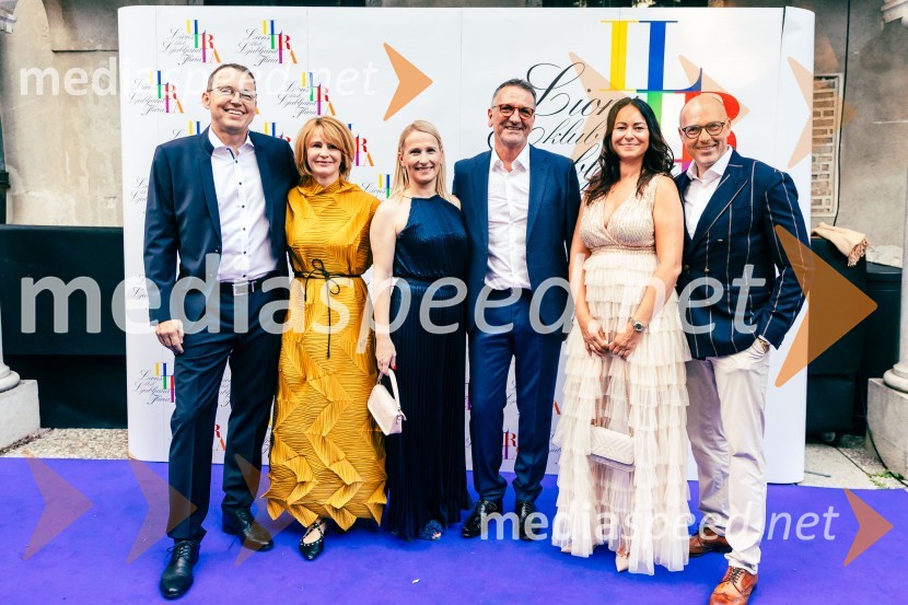  ... ;  Maja Vidergar , predsednica Lions kluba Ljubljana Iliriia;  Špela Mlakar Vidrih;  Jože Vidrih, Lions klub Ljubljana Iliria;  Ana Kali Maat;  Aljoša Iskra25. Kresna noč Lions Kluba Ljubljana Iliria