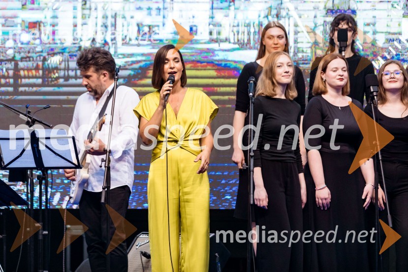  Nina Strnad, pevka25. Kresna noč Lions Kluba Ljubljana Iliria