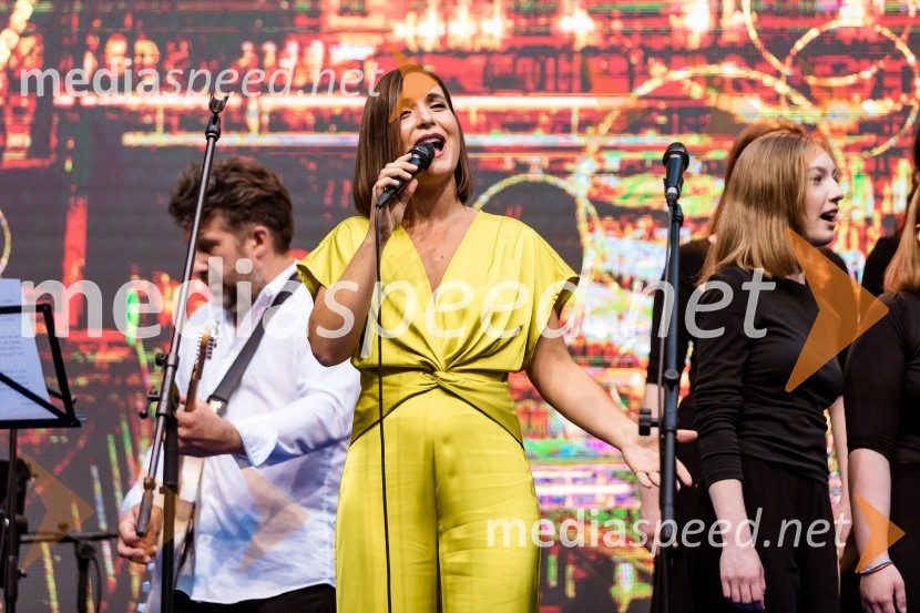  Nina Strnad, pevka25. Kresna noč Lions Kluba Ljubljana Iliria