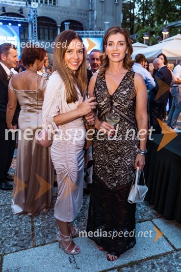  Viktorija Radojević Mavrič, direktorica marketinga in razvoja Mercator d.d.;  Nejka  Grabnar, direktorica kadrovske službe, Hidria25. Kresna noč Lions Kluba Ljubljana Iliria