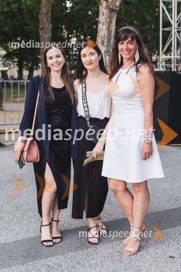  ... ;  ... ;  Irena Lesjak, strokovna sodelavka za koncertno dejavnost RTV Slovenija73. Ljubljana Festival, Poletna noč 2025, otvoritev