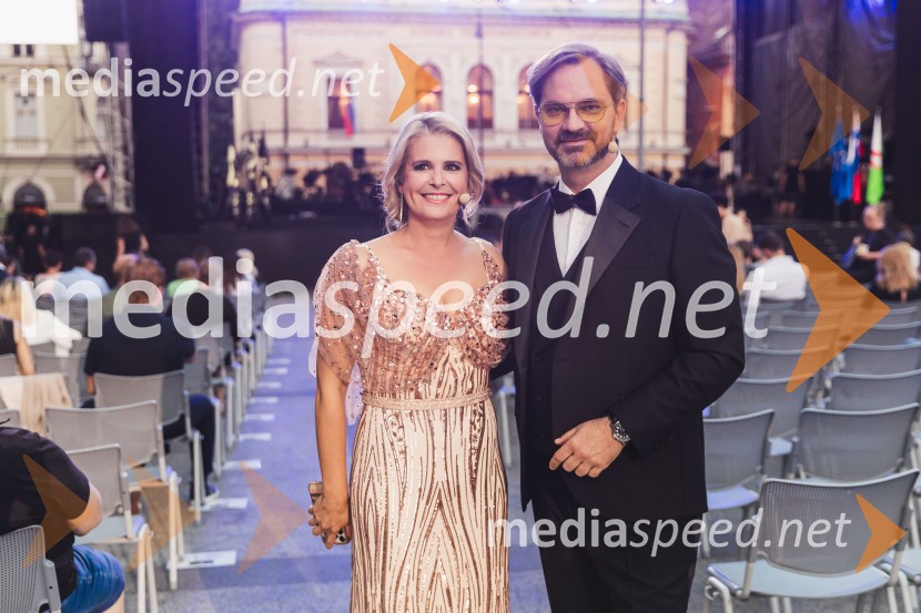  Bernarda Žarn, voditeljica;  Jurij  Zrnec, igralec73. Ljubljana Festival, Poletna noč 2025, otvoritev