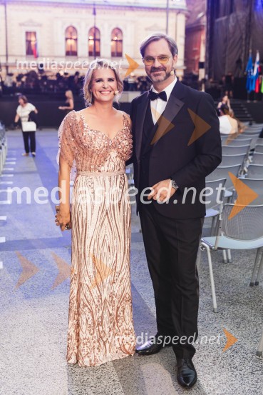  Bernarda Žarn, voditeljica;  Jurij  Zrnec, igralec73. Ljubljana Festival, Poletna noč 2025, otvoritev