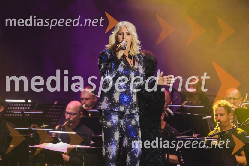  Alenka Godec, pevka73. Ljubljana Festival, Poletna noč 2025, otvoritev