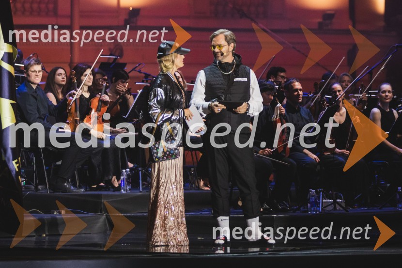  Bernarda Žarn, voditeljica;  Jurij  Zrnec, igralec73. Ljubljana Festival, Poletna noč 2025, otvoritev