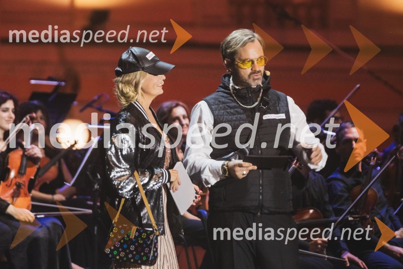  Bernarda Žarn, voditeljica;  Jurij  Zrnec, igralec73. Ljubljana Festival, Poletna noč 2025, otvoritev