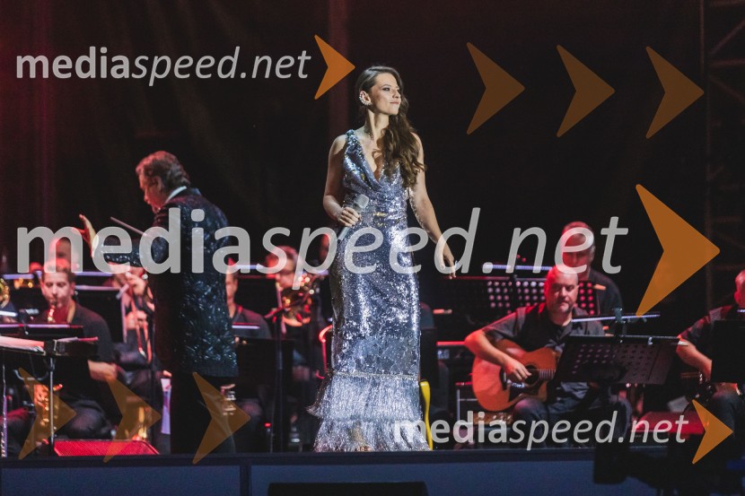  Karin Zemljič, pevka, Okustični73. Ljubljana Festival, Poletna noč 2025, otvoritev