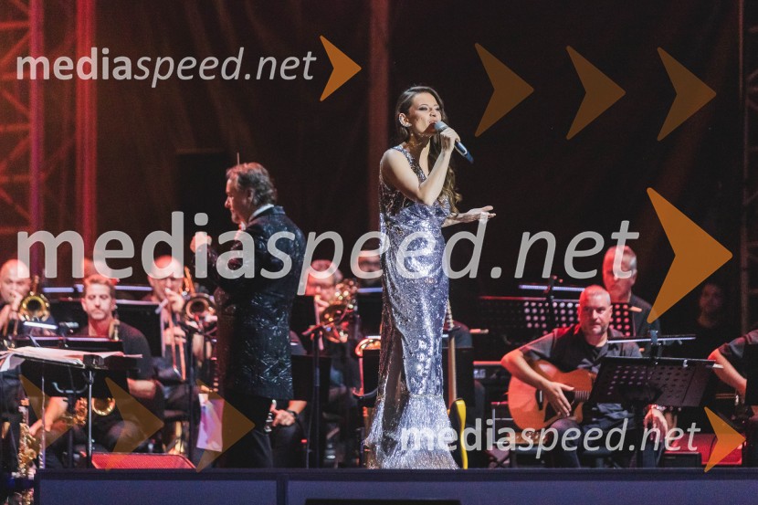  Karin Zemljič, pevka, Okustični73. Ljubljana Festival, Poletna noč 2025, otvoritev