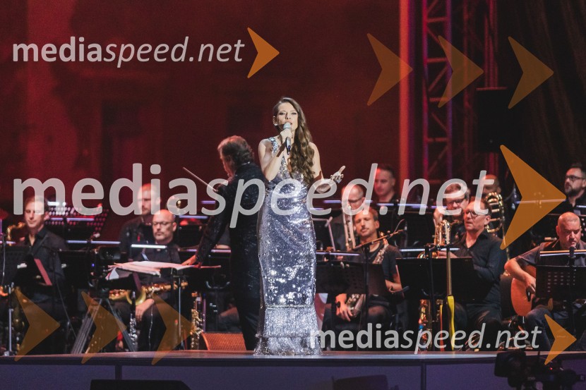  Karin Zemljič, pevka, Okustični73. Ljubljana Festival, Poletna noč 2025, otvoritev