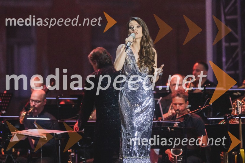  Karin Zemljič, pevka, Okustični73. Ljubljana Festival, Poletna noč 2025, otvoritev