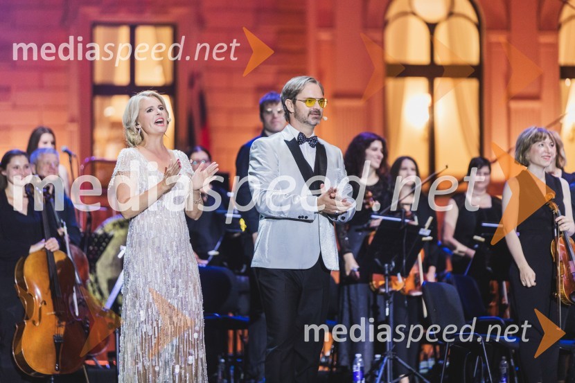  Bernarda Žarn, voditeljica;  Jurij  Zrnec, igralec73. Ljubljana Festival, Poletna noč 2025, otvoritev