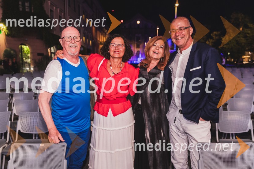  Tomaž Domicelj, glasbenik;   Irena Brunec - Tébi, kiparka in slikarka;  Simona  Vodopivec Franko, pevka, igralka;  Jure  Franko, nekdanji smučar, producent predstave Mamma Mia!73. Ljubljana Festival, Poletna noč 2025, otvoritev