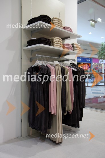 Rašica, prodajalna v EuroparkuRašica, otvoritev prodajalne v Europarku