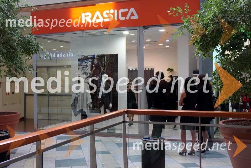 Rašica, prodajalna v EuroparkuRašica, otvoritev prodajalne v Europarku