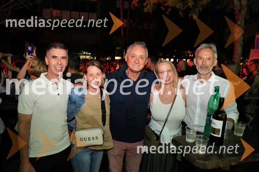  ... ;  ... ; prof. dr. Dušan  Lesjak, univerzitetni profesor;  Jasmina Leskovar, SNG Maribor;  Igor  Leskovar, Mestna občina MariborFestival Lent 2025, otvoritev