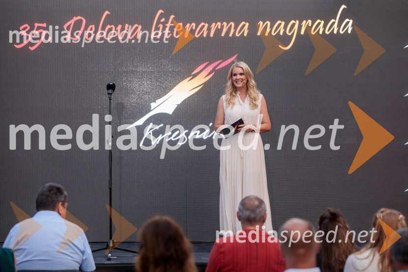  Bernarda Žarn, voditeljica35. kresnika prejela Ana Schnabl