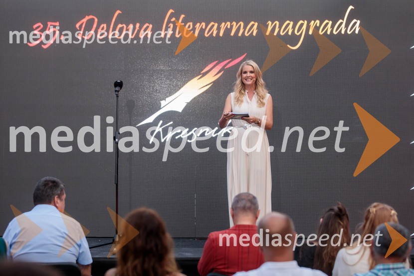  Bernarda Žarn, voditeljica35. kresnika prejela Ana Schnabl