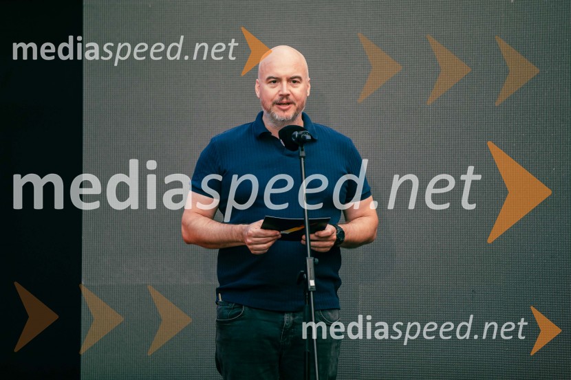 Prof. Dr. Andrej Predin, pisatelj in novinar35. kresnika prejela Ana Schnabl