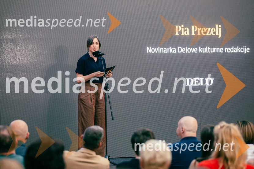  Pia Prezelj, pisateljica, prevajalka in novinarka35. kresnika prejela Ana Schnabl