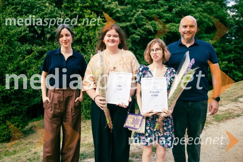  Pia Prezelj, pisateljica, prevajalka in novinarka;  Alja Pušič, glasbenica;  Petruša Golja, literarna kritičarka; Prof. Dr. Andrej Predin, pisatelj in novinar35. kresnika prejela Ana Schnabl