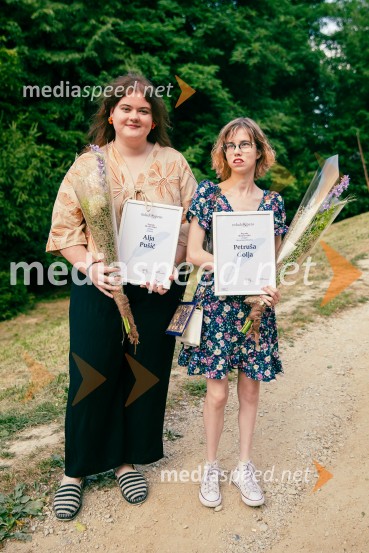  Alja Pušič, glasbenica;  Petruša Golja, literarna kritičarka35. kresnika prejela Ana Schnabl