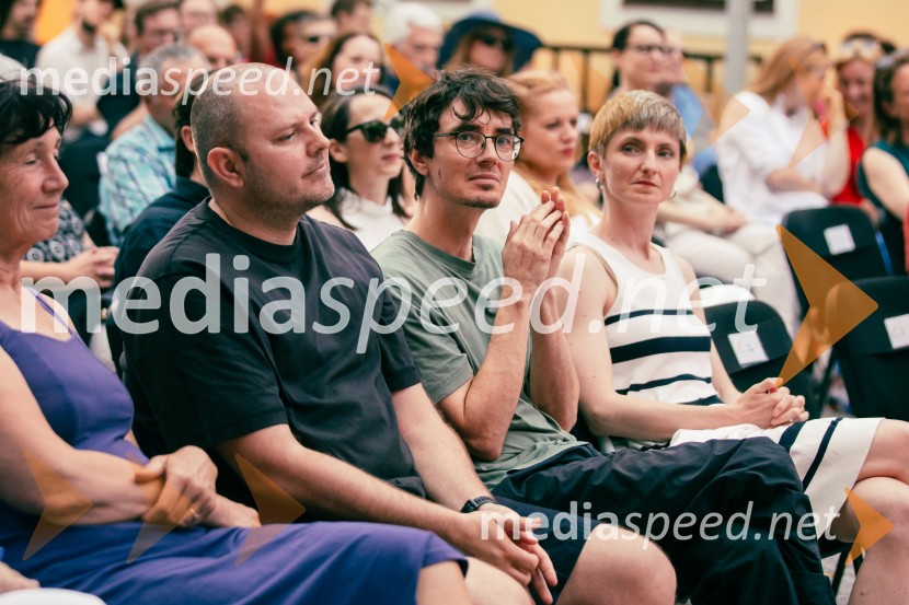  ... ;  Kazimir Kolar, pisatelj;  Ana  Schnabl, pisateljica35. kresnika prejela Ana Schnabl