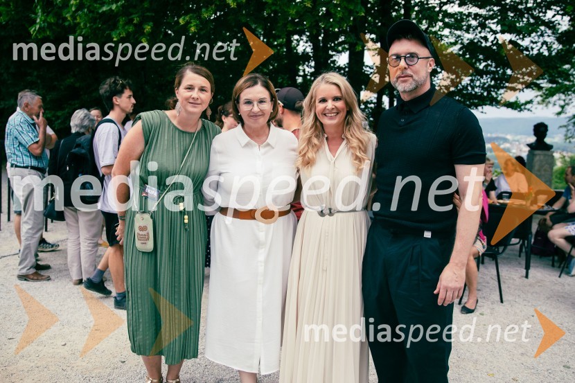  Estera Lah Poljak, vodja marketinga Delo d.o.o.;  Nataša  Luša, direktorica družbe Delo d.o.o.;  Bernarda Žarn, voditeljica;  Matej Filipčič, režiser35. kresnika prejela Ana Schnabl