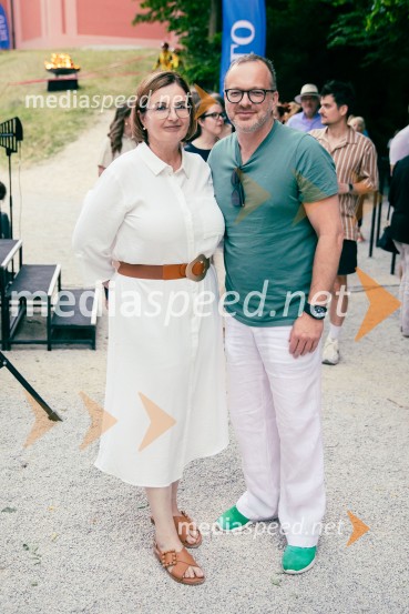  Nataša  Luša, direktorica družbe Delo d.o.o.;  ... 35. kresnika prejela Ana Schnabl