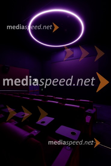 ODISEJA odpira svoja vrata