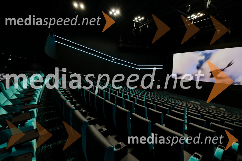 ODISEJA odpira svoja vrata