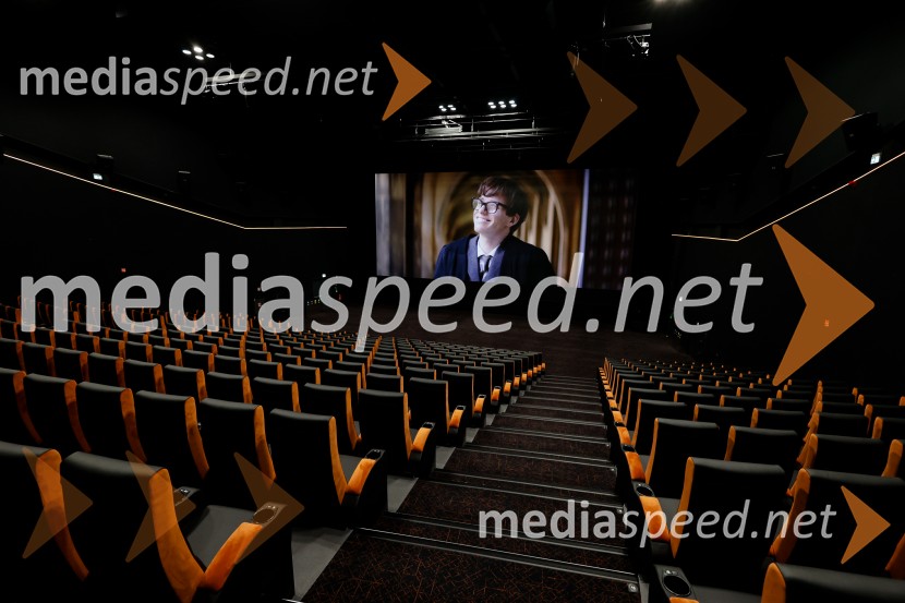 ODISEJA odpira svoja vrata