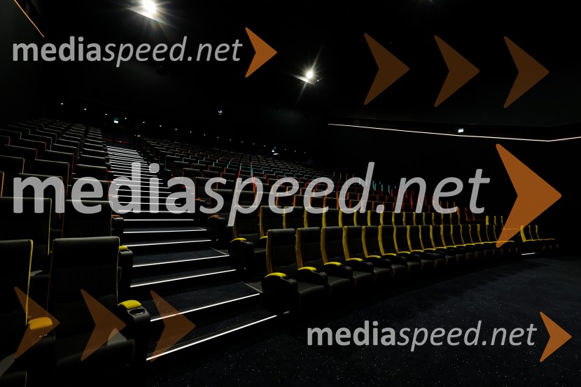 ODISEJA odpira svoja vrata