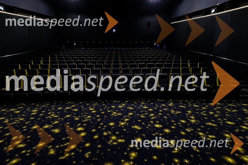 ODISEJA odpira svoja vrata