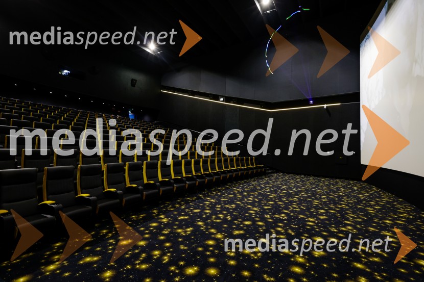 ODISEJA odpira svoja vrata