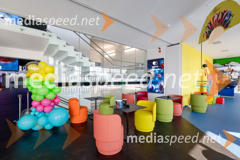 ODISEJA odpira svoja vrata