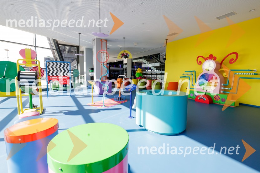 ODISEJA odpira svoja vrata