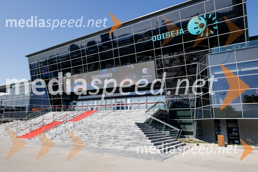 ODISEJA odpira svoja vrata