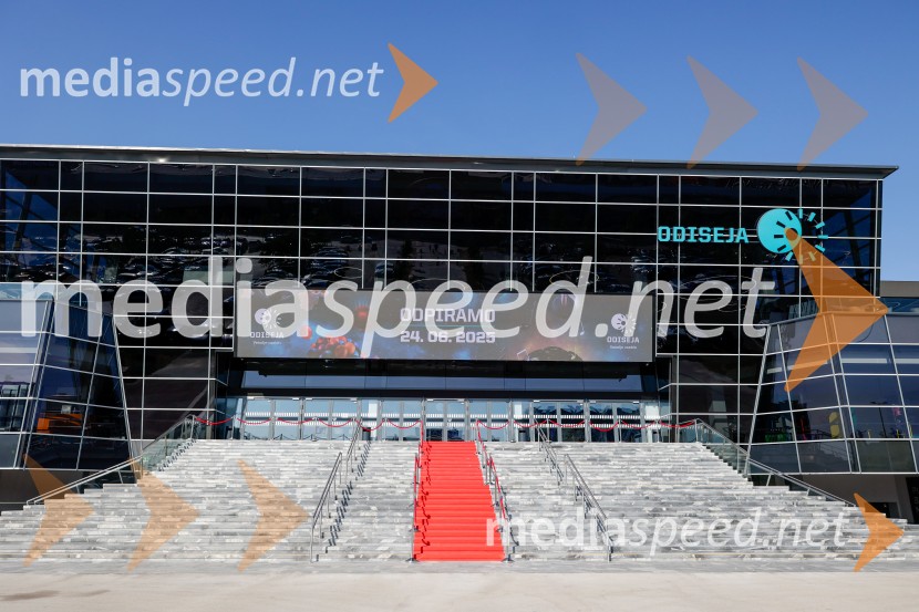 ODISEJA odpira svoja vrata