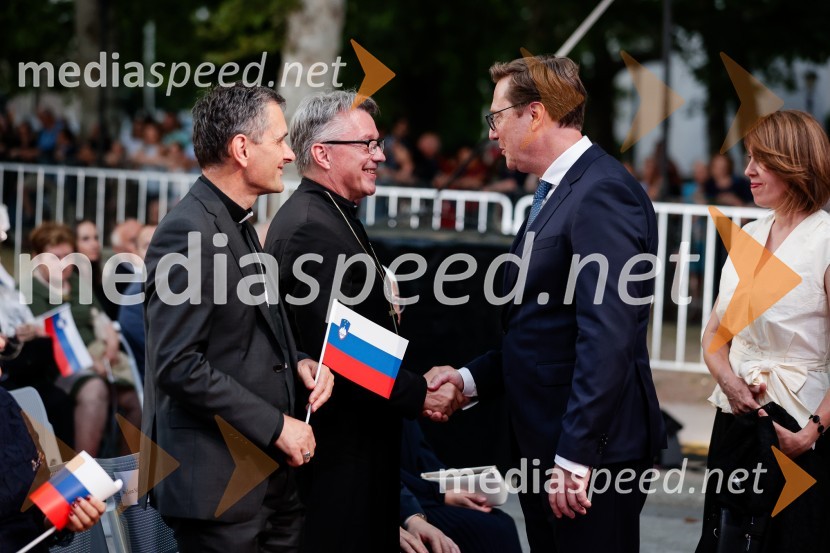 Osrednja slovesnost ob 34. dnevu državnosti na Kongresnem trgu