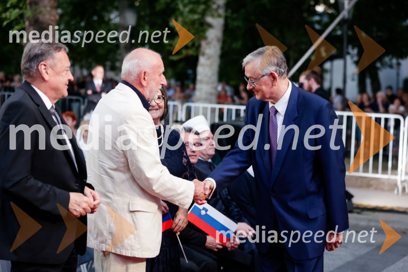  Zoran Janković, župan, Mestna občina Ljubljana;  ... ;  Danilo Türk, nekdanji predsednik Republike SlovenijeOsrednja slovesnost ob 34. dnevu državnosti na Kongresnem trgu