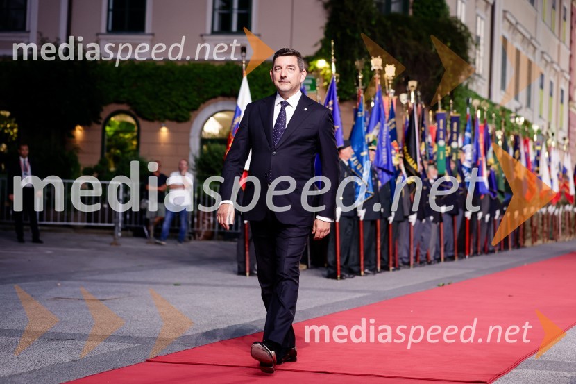 dr. Aleš Musar, lastnik Ruske dačeOsrednja slovesnost ob 34. dnevu državnosti na Kongresnem trgu