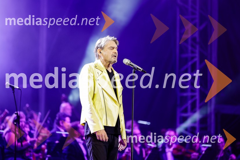  Marko Vuksanovič, pevec, skupina AvtomobiliOsrednja slovesnost ob 34. dnevu državnosti na Kongresnem trgu