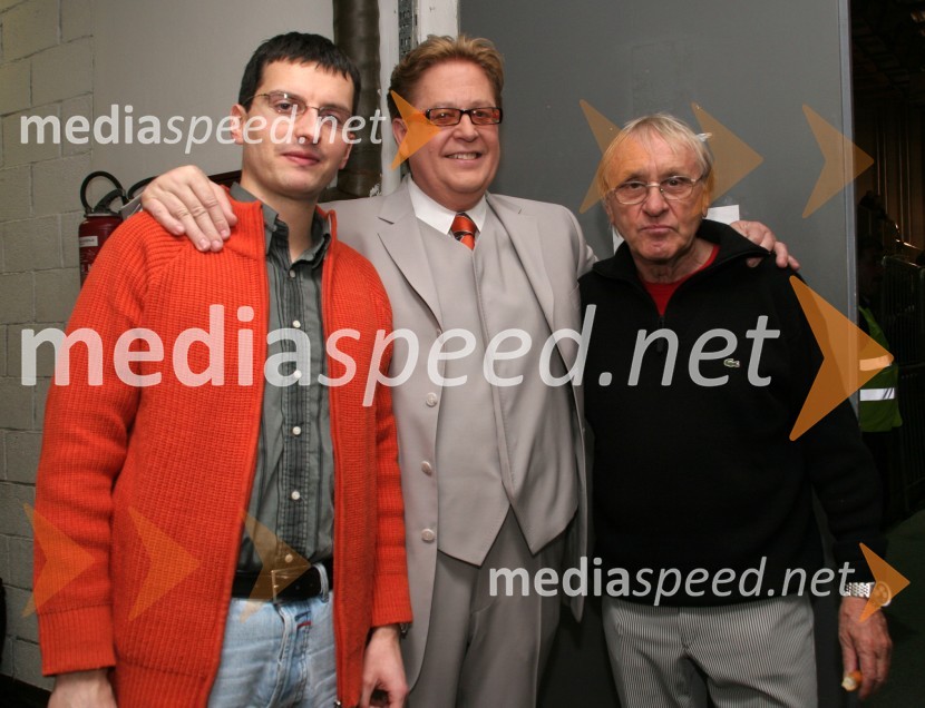 Marjan Šarec, imitator (med drugim Janeza Drnovška), Vinko Šimek in Tone Fornezzi TofParada humorja 2006