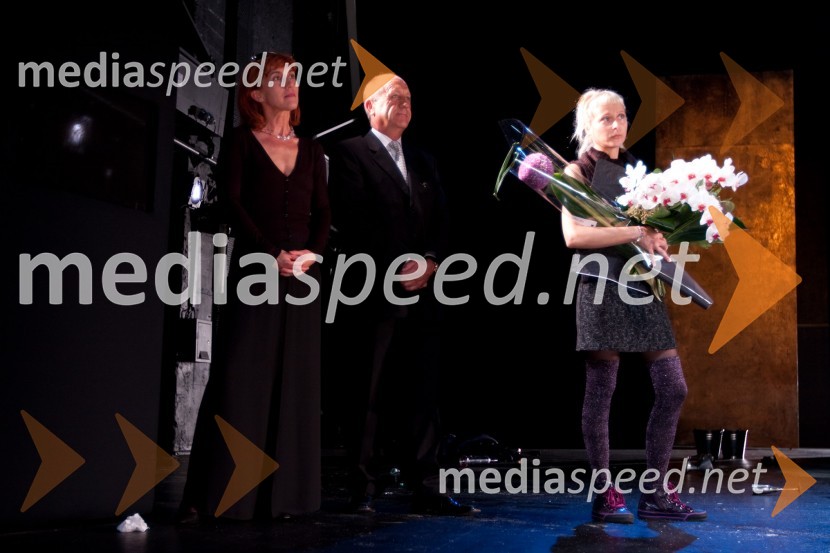 Barbara Hieng Samobor, direktorica in programski vodja MGL,  	Branko Pavlin, predsednik uprave časopisne hiše Dnevnik in Petra Veber Rojnik, igralka in dobitnica nagrade za najboljšo ustvarjalko MGL v pretekli sezoniCenci, premiera v Mestnem gledališu ljubljanskem (MGL)