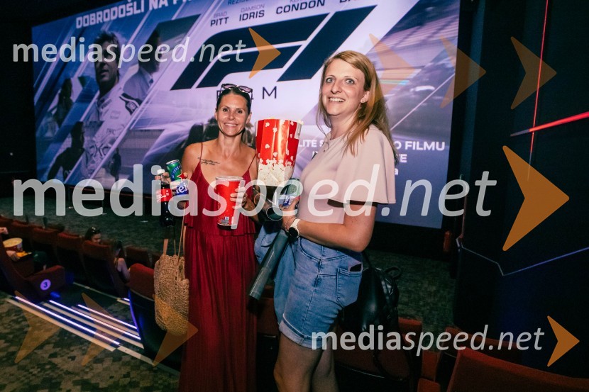  Teja  Jugovic, spletna vplivnica, Cool mamacita;  ... Premiera filma F1 v Cineplexx Ljubljana