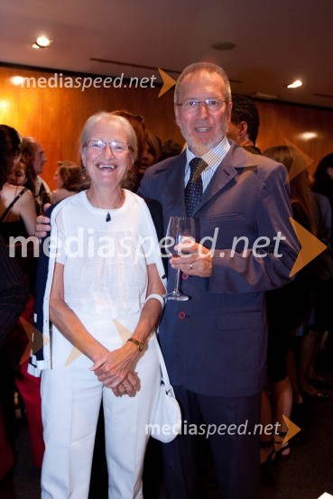 Aleš Jan, nekdanji predsednik upravnega odbora Prešernovega sklada in redni profesor za področje radijske igre in režije s soprogoCenci, premiera v Mestnem gledališu ljubljanskem (MGL)