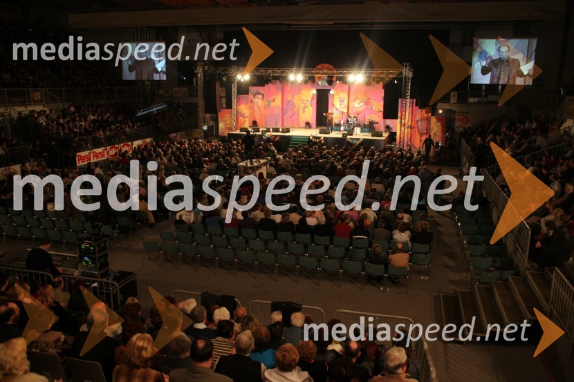 Polna mariborska Dvorana TaborParada humorja 2006